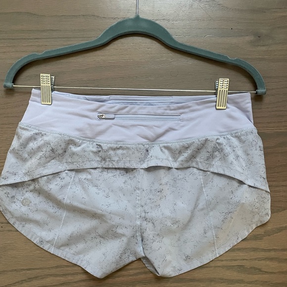 Lululemon Speed Up Low-Rise Lined Short 2.5" - Picture 5 of 10